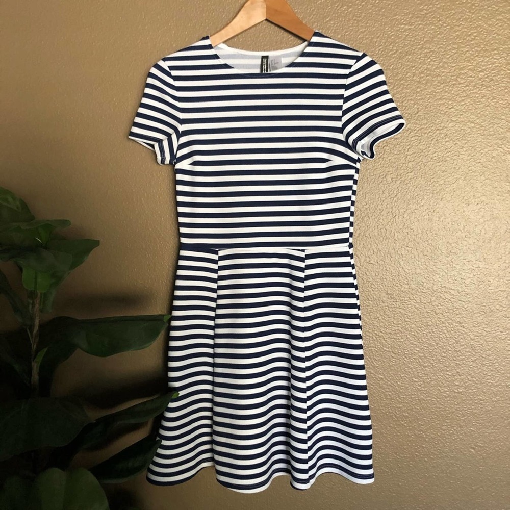 H&M Navy Blue & White Striped Dress Size 6